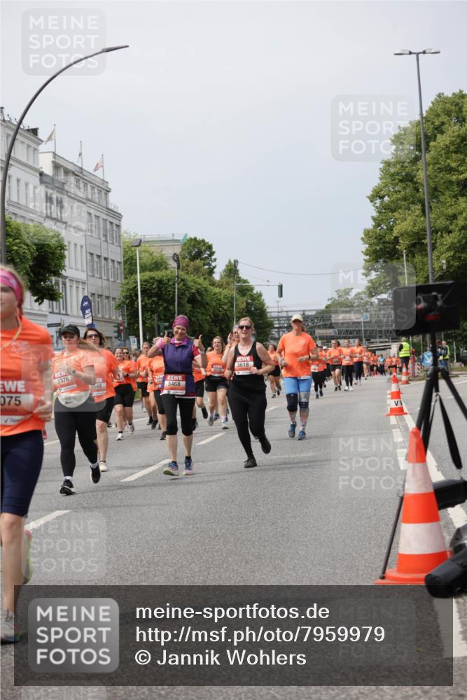 15.06.2025 - REWE Women's Run Jannik Wohlers http://msf.ph/oto/7959979 15.06.2025 09:45:13 Laufen 075 meine-sportfotos.de