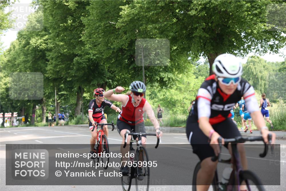 15.06.2025 - 7 Türme Triathlon Yannick Fuchs http://msf.ph/oto/7959995 15.06.2025 09:54:50 Radfahren 117, 118, 119 meine-sportfotos.de