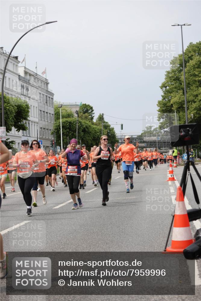 15.06.2025 - REWE Women's Run Jannik Wohlers http://msf.ph/oto/7959996 15.06.2025 09:45:13 Laufen  meine-sportfotos.de