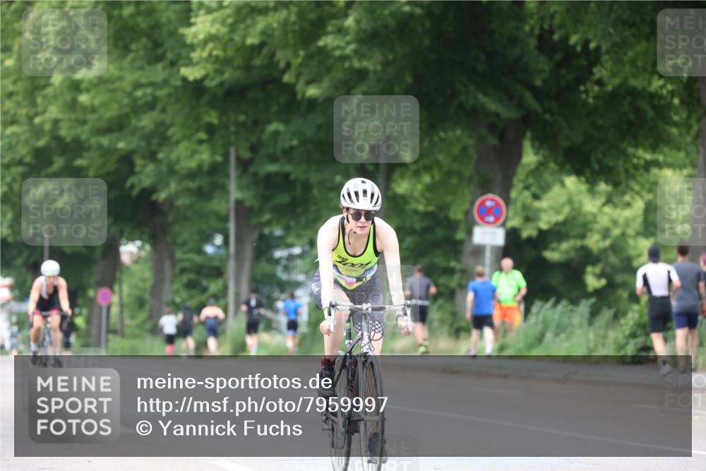 15.06.2025 - 7 Türme Triathlon Yannick Fuchs http://msf.ph/oto/7959997 15.06.2025 13:48:19 Radfahren 403, 934, 958, 1176, 1195 meine-sportfotos.de