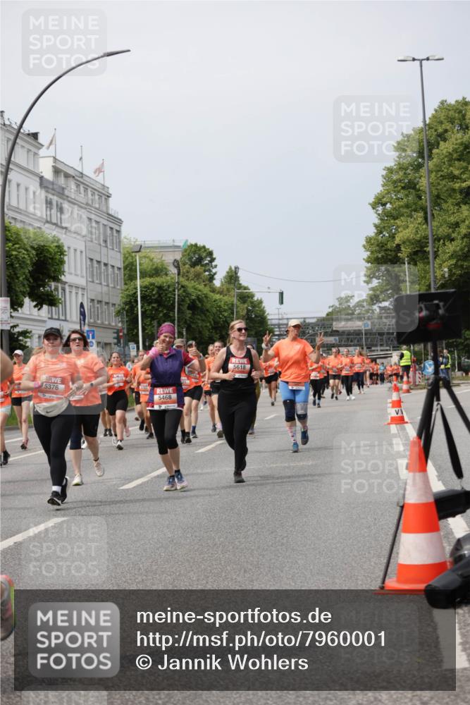 15.06.2025 - REWE Women's Run Jannik Wohlers http://msf.ph/oto/7960001 15.06.2025 09:45:13 Laufen 5376, 5468, 5618 meine-sportfotos.de