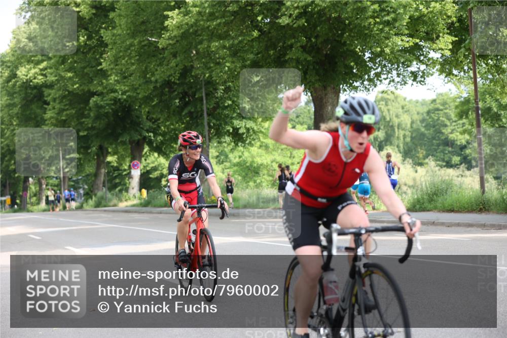 15.06.2025 - 7 Türme Triathlon Yannick Fuchs http://msf.ph/oto/7960002 15.06.2025 09:54:50 Radfahren 117, 118, 119 meine-sportfotos.de