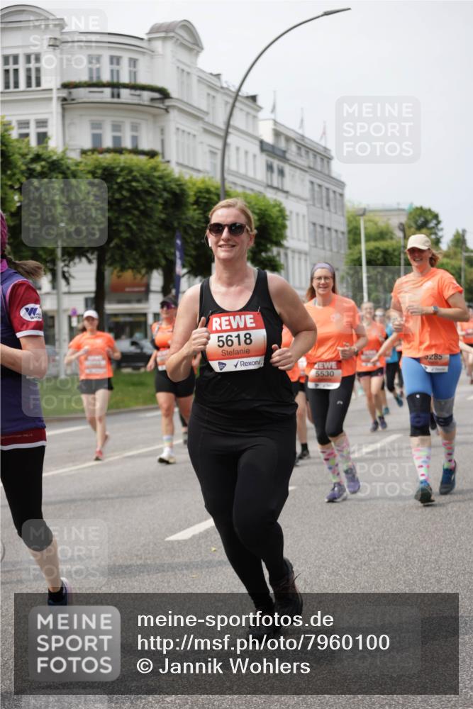 15.06.2025 - REWE Women's Run Jannik Wohlers http://msf.ph/oto/7960100 15.06.2025 09:45:17 Laufen 5618, 5530, 285 meine-sportfotos.de
