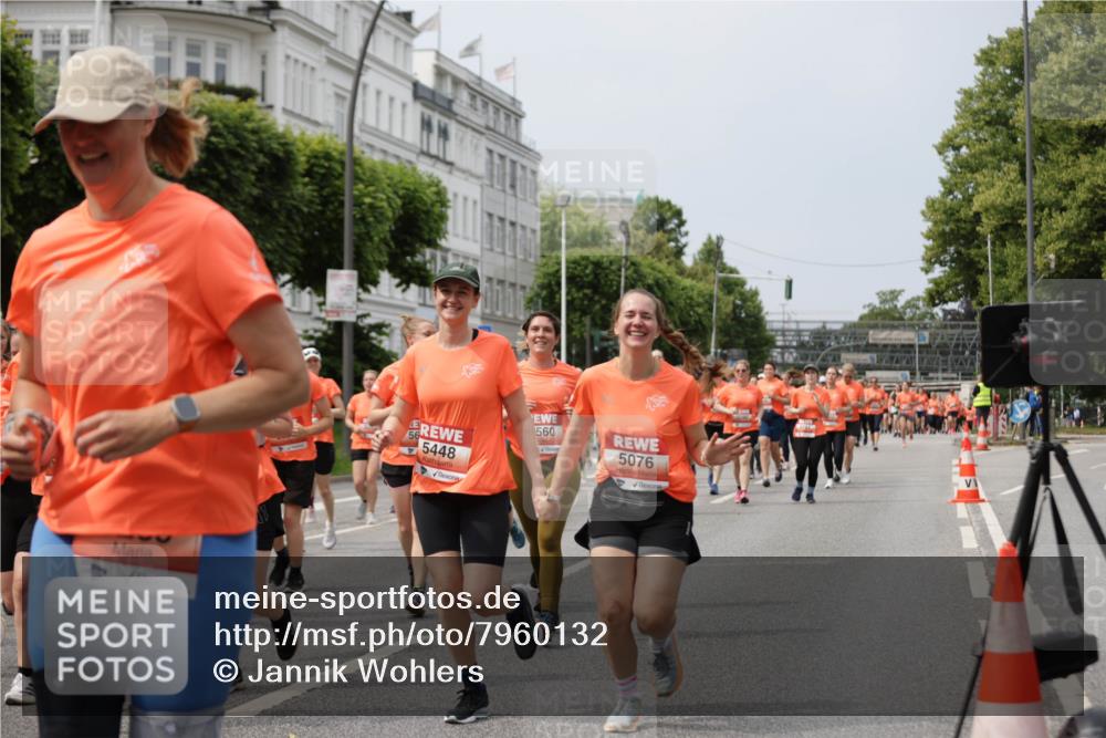 15.06.2025 - REWE Women's Run Jannik Wohlers http://msf.ph/oto/7960132 15.06.2025 09:45:19 Laufen 7, 11, 5448, 560, 5076 meine-sportfotos.de