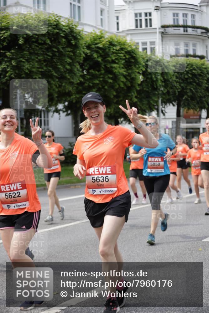 15.06.2025 - REWE Women's Run Jannik Wohlers http://msf.ph/oto/7960176 15.06.2025 09:45:22 Laufen 5622, 5636, 5050 meine-sportfotos.de