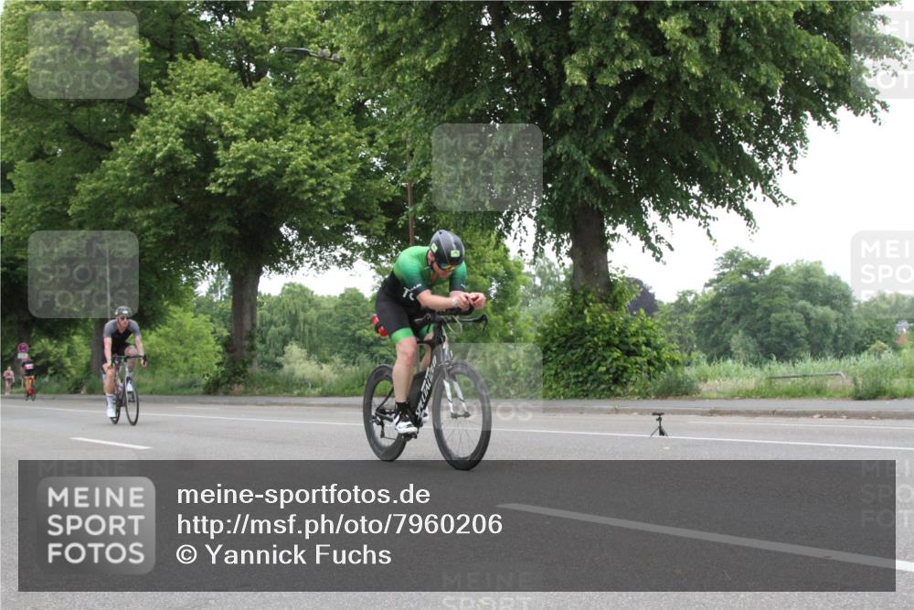 15.06.2025 - 7 Türme Triathlon Yannick Fuchs http://msf.ph/oto/7960206 15.06.2025 11:46:44 Radfahren  meine-sportfotos.de