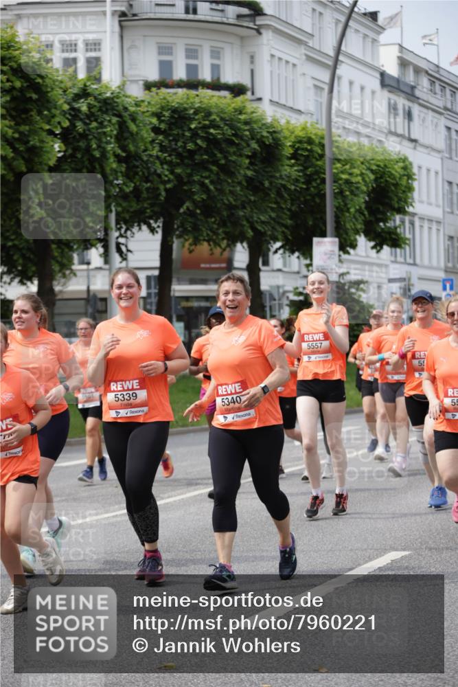 15.06.2025 - REWE Women's Run Jannik Wohlers http://msf.ph/oto/7960221 15.06.2025 09:45:25 Laufen 5101, 5339, 5340, 5557, 55, 55, 4 meine-sportfotos.de