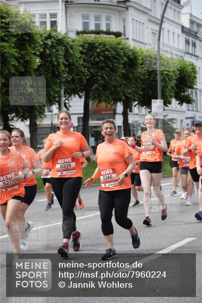 15.06.2025 - REWE Women's Run Jannik Wohlers http://msf.ph/oto/7960224 15.06.2025 09:45:25 Laufen 527, 5339, 5340, 5557, 5479 meine-sportfotos.de