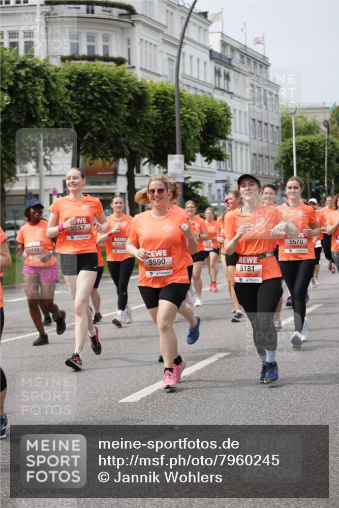 15.06.2025 - REWE Women's Run Jannik Wohlers http://msf.ph/oto/7960245 15.06.2025 09:45:26 Laufen 5440, 5557, 5109, 5590, 5181, 5570 meine-sportfotos.de