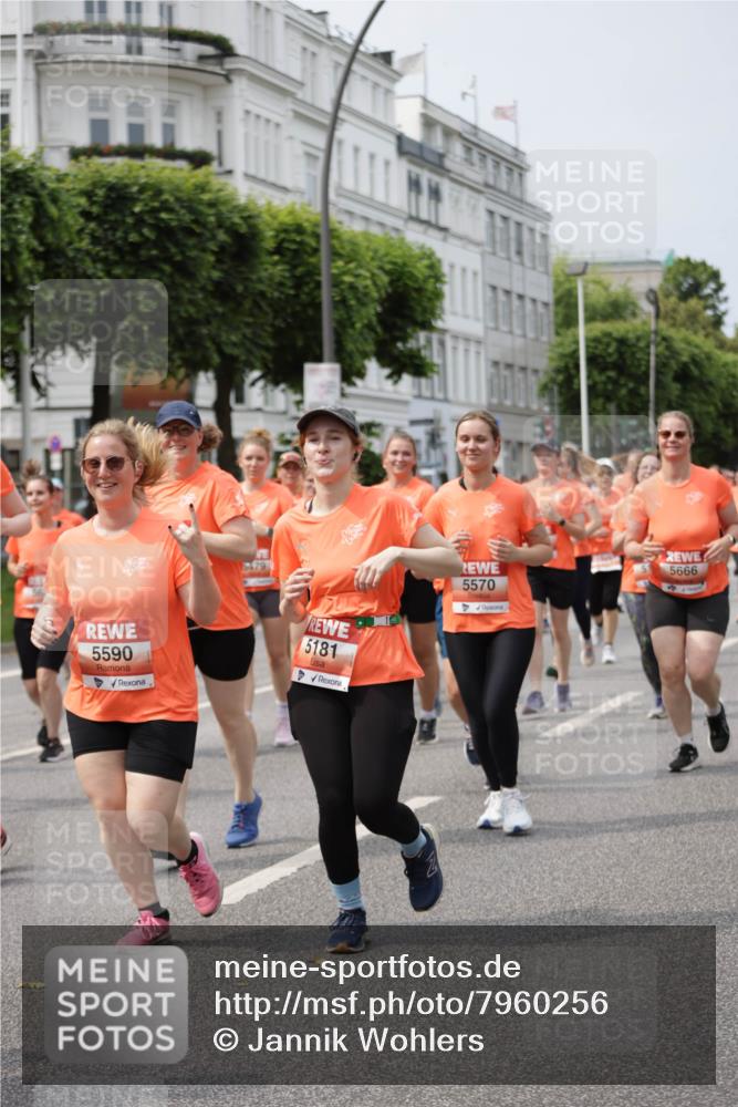 15.06.2025 - REWE Women's Run Jannik Wohlers http://msf.ph/oto/7960256 15.06.2025 09:45:26 Laufen 5590, 5479, 5181, 5570, 5666 meine-sportfotos.de