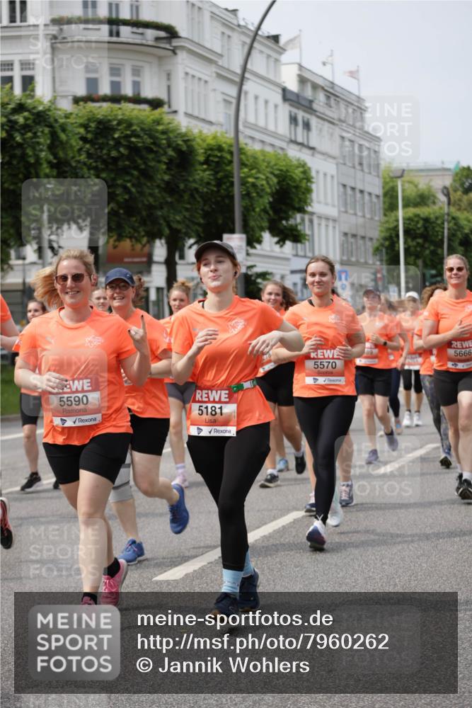 15.06.2025 - REWE Women's Run Jannik Wohlers http://msf.ph/oto/7960262 15.06.2025 09:45:27 Laufen 5590, 5181, 5570, 5666 meine-sportfotos.de
