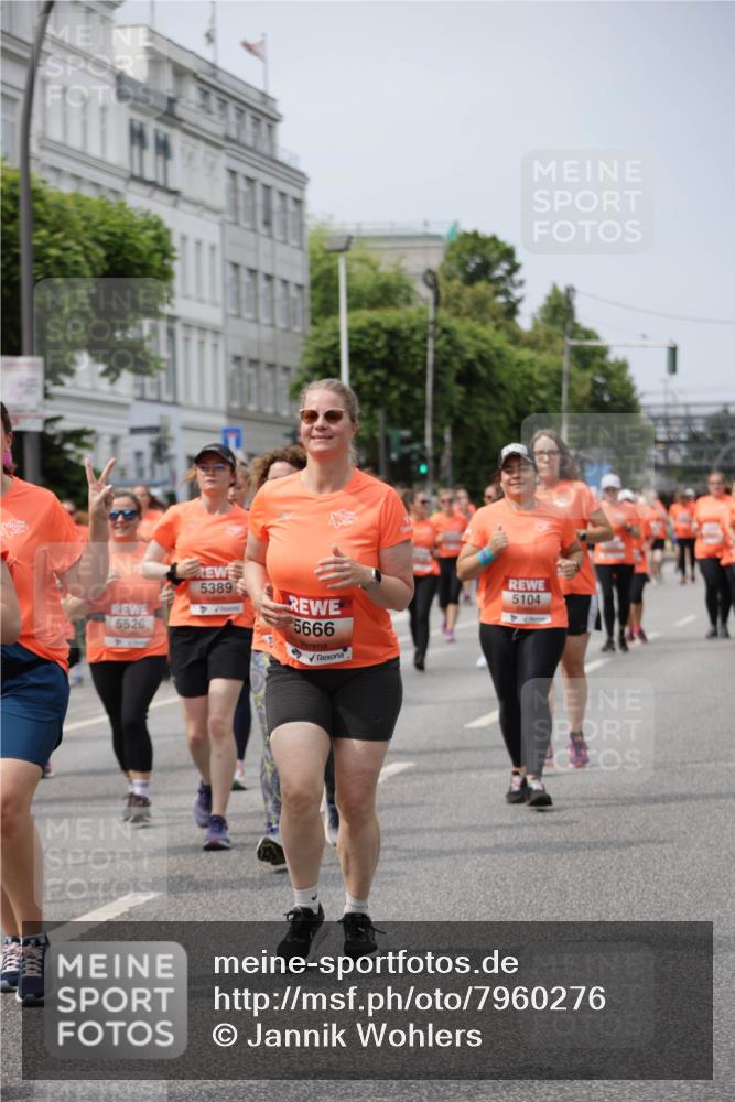 15.06.2025 - REWE Women's Run Jannik Wohlers http://msf.ph/oto/7960276 15.06.2025 09:45:28 Laufen 5526, 5389, 5666, 5104 meine-sportfotos.de