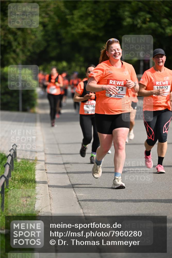 15.06.2025 - REWE Women's Run Dr. Thomas Lammeyer http://msf.ph/oto/7960280 15.06.2025 09:49:43 Laufen 1016, 73, 10822 meine-sportfotos.de