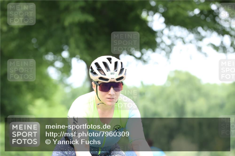 15.06.2025 - 7 Türme Triathlon Yannick Fuchs http://msf.ph/oto/7960309 15.06.2025 13:48:27 Radfahren  meine-sportfotos.de