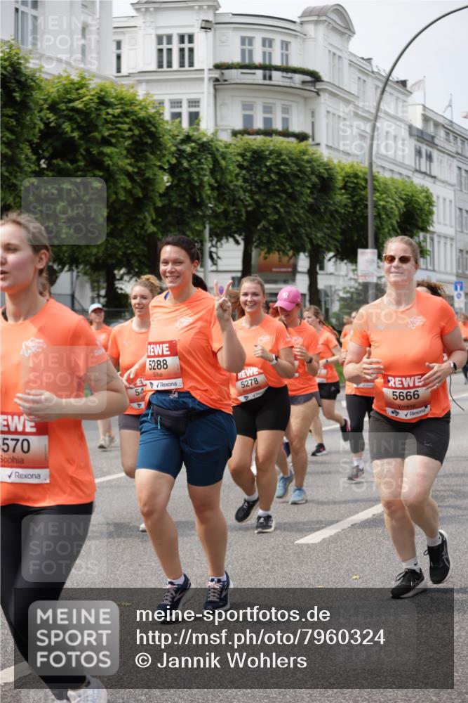 15.06.2025 - REWE Women's Run Jannik Wohlers http://msf.ph/oto/7960324 15.06.2025 09:45:29 Laufen 570, 5288, 5278, 5666 meine-sportfotos.de