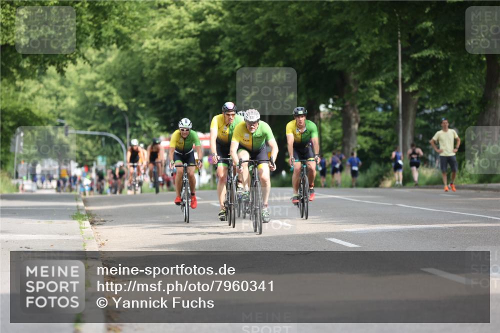 15.06.2025 - 7 Türme Triathlon Yannick Fuchs http://msf.ph/oto/7960341 15.06.2025 09:55:54 Radfahren 51, 52, 53, 55, 115 meine-sportfotos.de