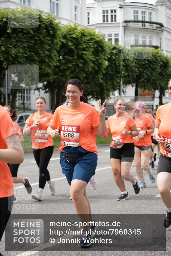 15.06.2025 - REWE Women's Run Jannik Wohlers http://msf.ph/oto/7960345 15.06.2025 09:45:29 Laufen 5109, 4, 5288, 5278, 56 meine-sportfotos.de