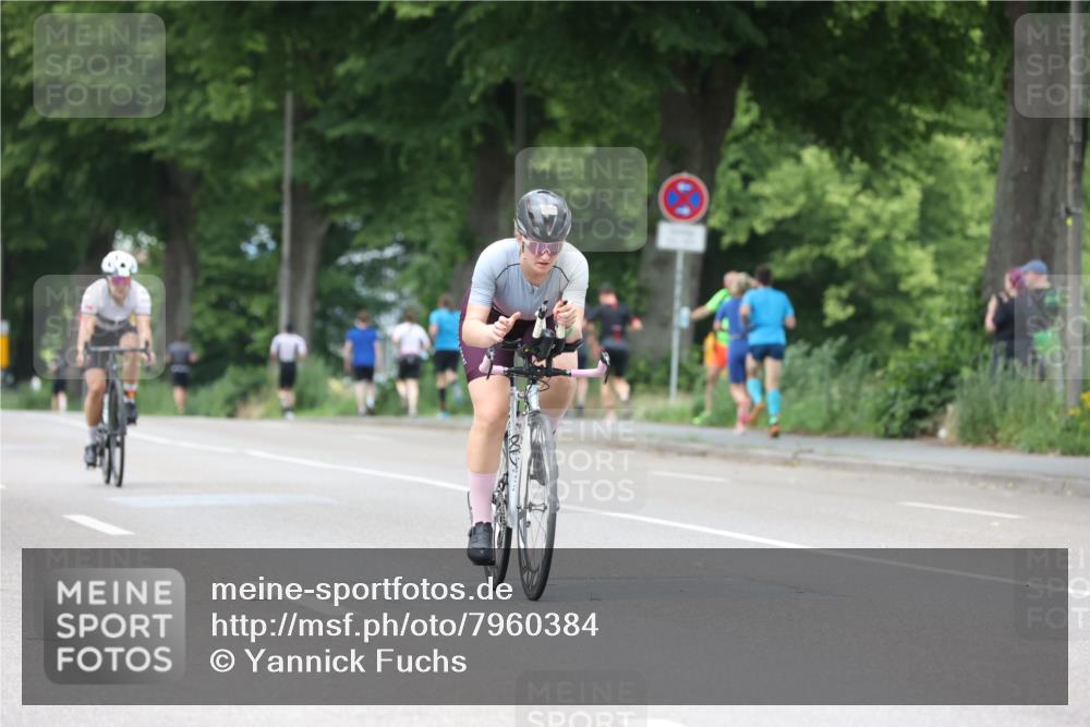 15.06.2025 - 7 Türme Triathlon Yannick Fuchs http://msf.ph/oto/7960384 15.06.2025 13:48:37 Radfahren 368, 810, 811, 854 meine-sportfotos.de