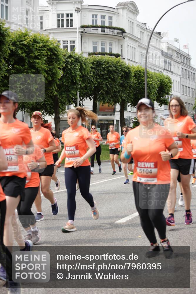 15.06.2025 - REWE Women's Run Jannik Wohlers http://msf.ph/oto/7960395 15.06.2025 09:45:31 Laufen 39, 5603, 5439, 5104, 544 meine-sportfotos.de