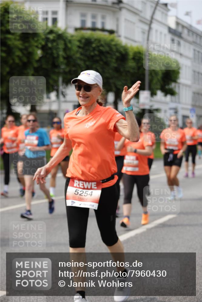 15.06.2025 - REWE Women's Run Jannik Wohlers http://msf.ph/oto/7960430 15.06.2025 09:45:33 Laufen 5254 meine-sportfotos.de