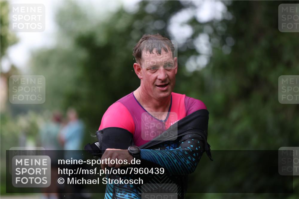 15.06.2025 - 7 Türme Triathlon Michael Strokosch http://msf.ph/oto/7960439 15.06.2025 12:11:20 Schwimmen 455, 475 meine-sportfotos.de