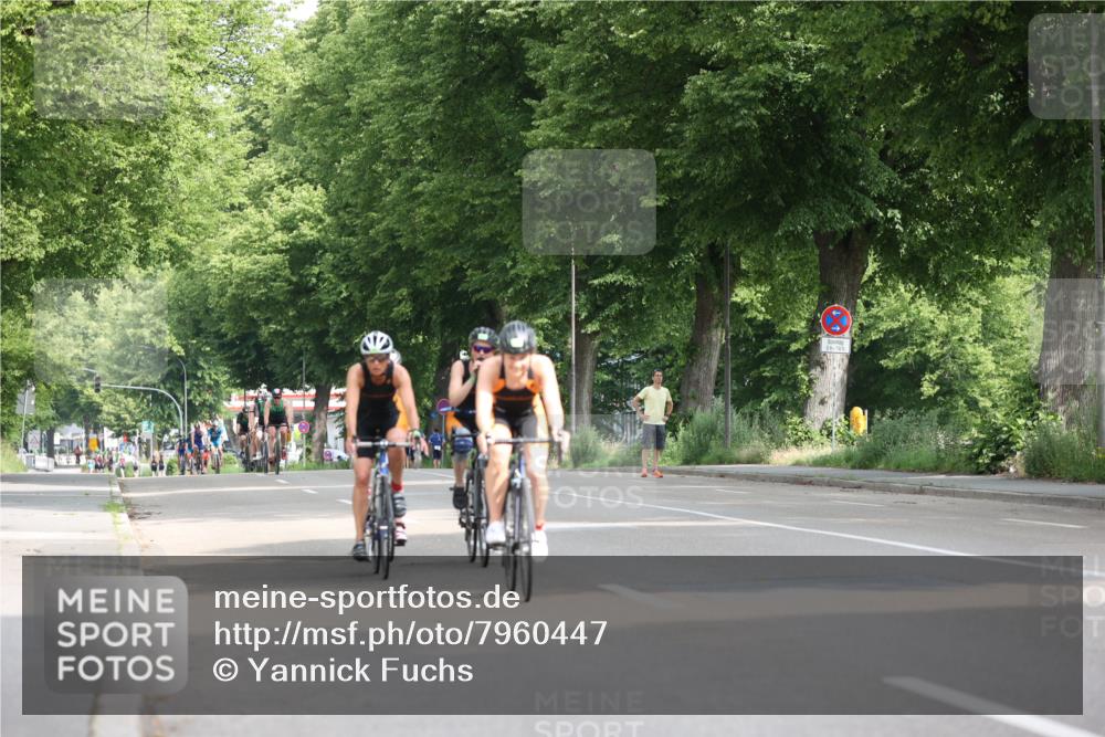 15.06.2025 - 7 Türme Triathlon Yannick Fuchs http://msf.ph/oto/7960447 15.06.2025 09:56:00 Radfahren 52, 53, 55, 57, 93, 94, 95, 115 meine-sportfotos.de