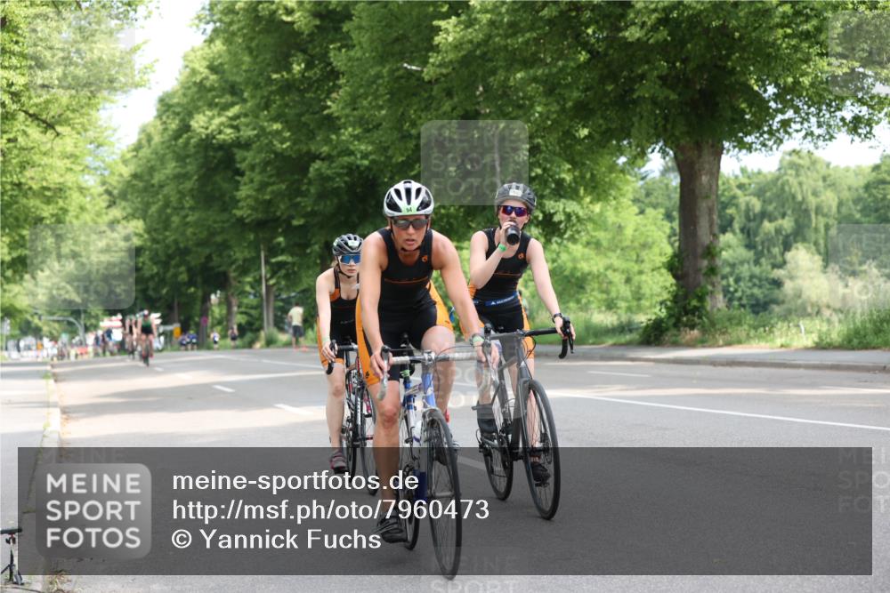 15.06.2025 - 7 Türme Triathlon Yannick Fuchs http://msf.ph/oto/7960473 15.06.2025 09:56:02 Radfahren 57, 93, 94, 95 meine-sportfotos.de