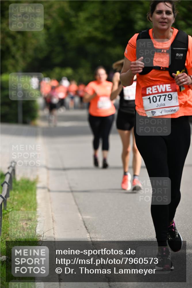 15.06.2025 - REWE Women's Run Dr. Thomas Lammeyer http://msf.ph/oto/7960573 15.06.2025 09:49:54 Laufen 10779 meine-sportfotos.de