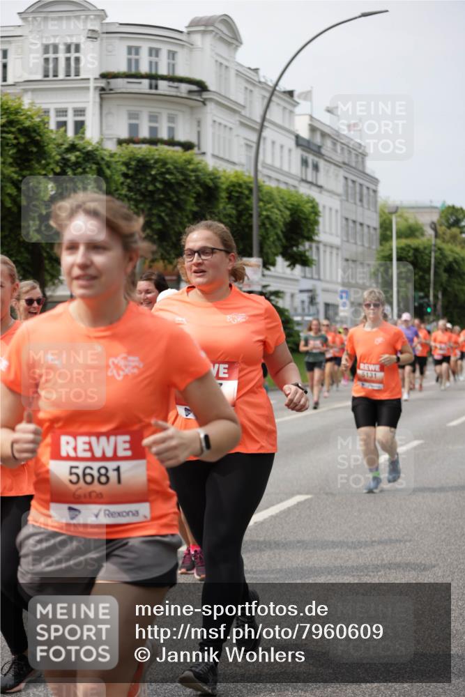 15.06.2025 - REWE Women's Run Jannik Wohlers http://msf.ph/oto/7960609 15.06.2025 09:45:38 Laufen 5681, 5131 meine-sportfotos.de
