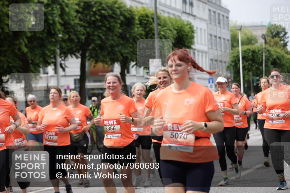 15.06.2025 - REWE Women's Run Jannik Wohlers http://msf.ph/oto/7960693 15.06.2025 09:45:48 Laufen 5482, 5317, 5356, 5070, 330, 5390 meine-sportfotos.de