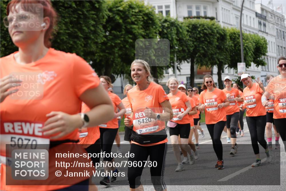 15.06.2025 - REWE Women's Run Jannik Wohlers http://msf.ph/oto/7960730 15.06.2025 09:45:50 Laufen 5070, 5040, 5420, 259, 5631, 5243, 632, 330, 53 meine-sportfotos.de