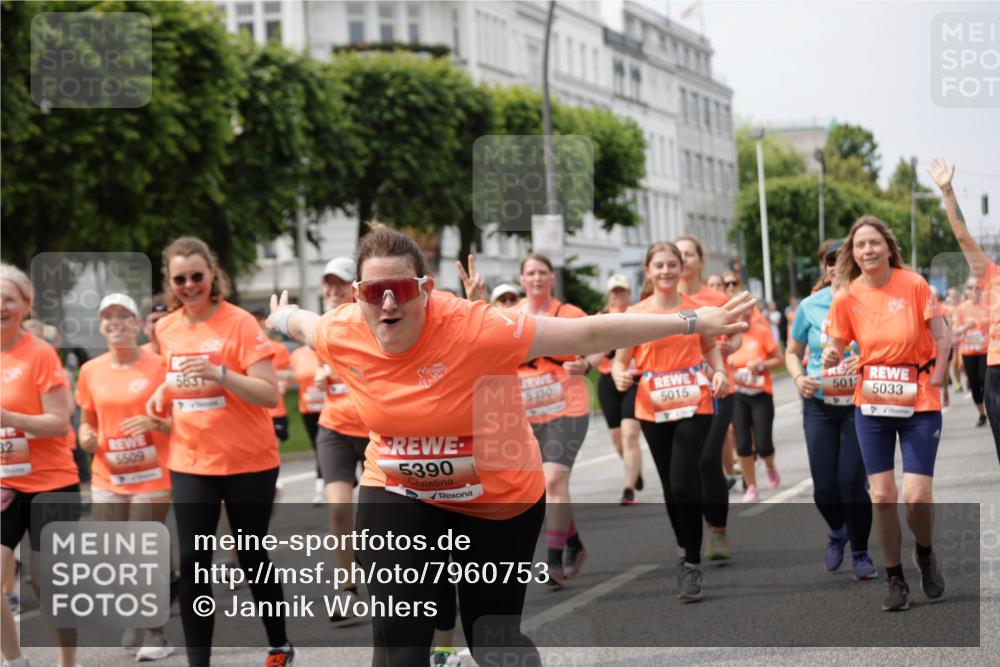 15.06.2025 - REWE Women's Run Jannik Wohlers http://msf.ph/oto/7960753 15.06.2025 09:45:51 Laufen 32, 5509, 5831, 5390, 6330, 5015, 501, 5033 meine-sportfotos.de