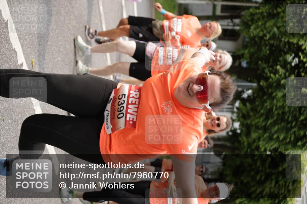15.06.2025 - REWE Women's Run Jannik Wohlers http://msf.ph/oto/7960770 15.06.2025 09:45:52 Laufen 5040, 5632, 5390 meine-sportfotos.de