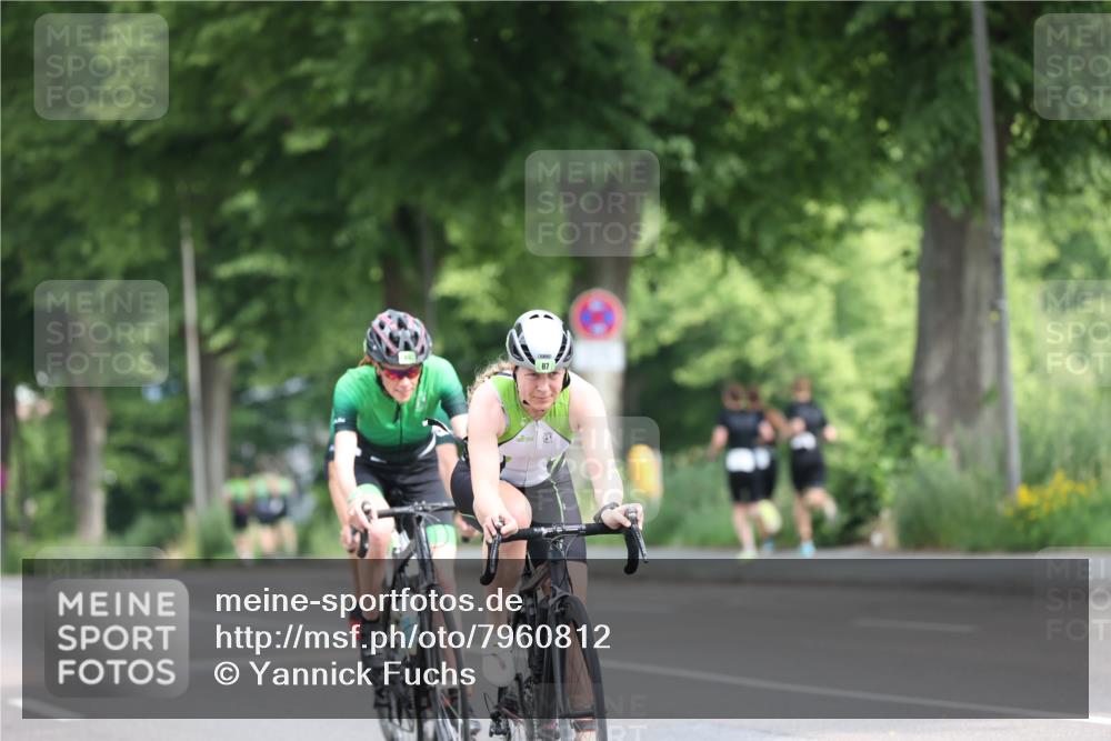 15.06.2025 - 7 Türme Triathlon Yannick Fuchs http://msf.ph/oto/7960812 15.06.2025 09:56:17 Radfahren 85, 87 meine-sportfotos.de
