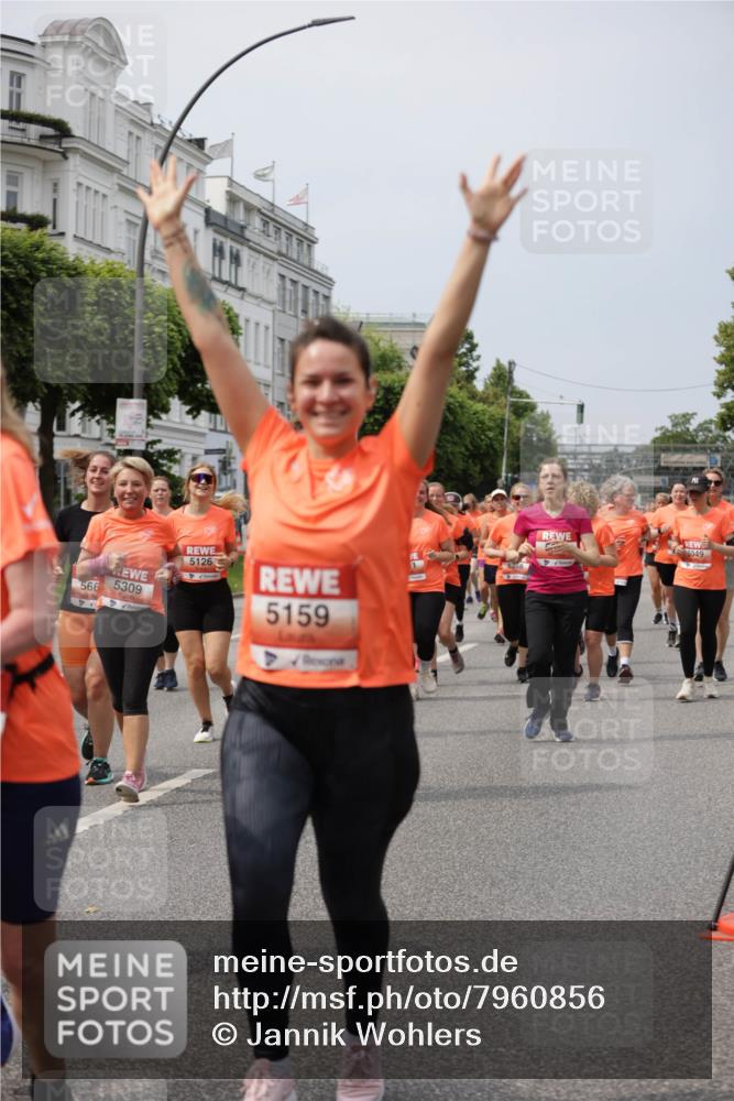 15.06.2025 - REWE Women's Run Jannik Wohlers http://msf.ph/oto/7960856 15.06.2025 09:45:54 Laufen 566, 5309, 5126, 5159, 4, 5049 meine-sportfotos.de
