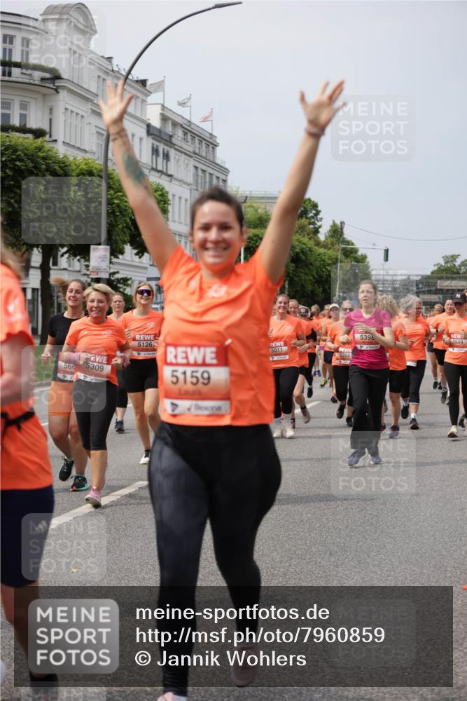 15.06.2025 - REWE Women's Run Jannik Wohlers http://msf.ph/oto/7960859 15.06.2025 09:45:54 Laufen 566, 5309, 5126, 5159, 5011, 5398, 5358, 5049 meine-sportfotos.de