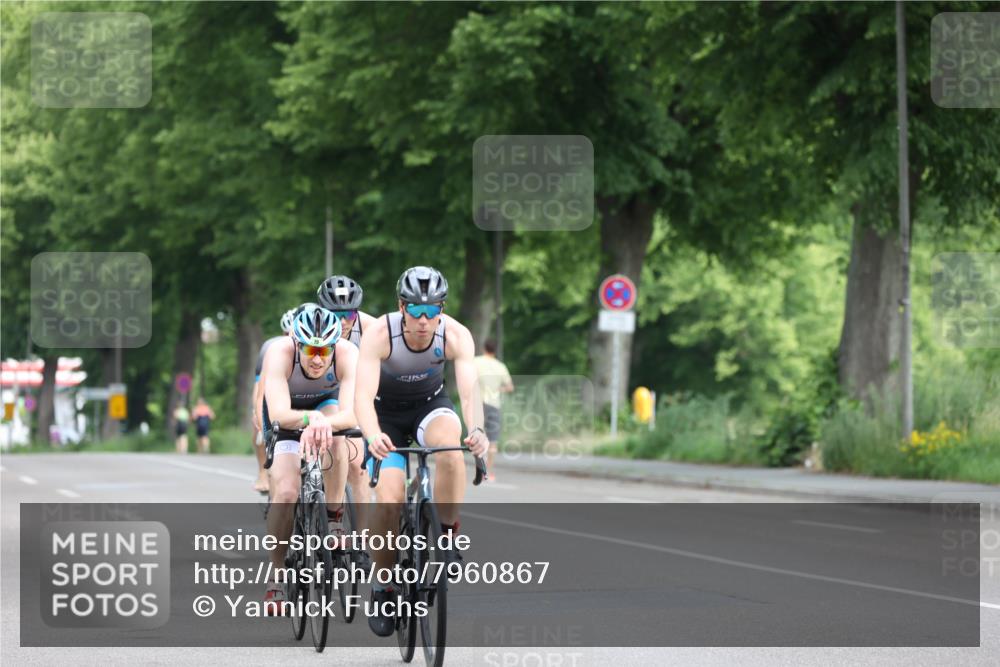 15.06.2025 - 7 Türme Triathlon Yannick Fuchs http://msf.ph/oto/7960867 15.06.2025 09:57:17 Radfahren 16, 17, 18, 19, 20 meine-sportfotos.de