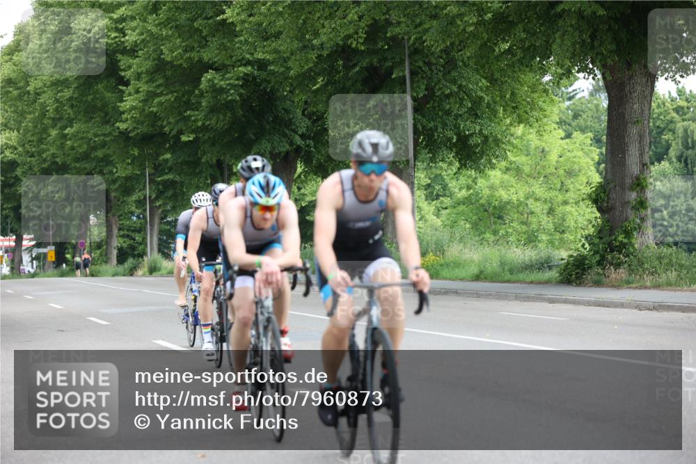 15.06.2025 - 7 Türme Triathlon Yannick Fuchs http://msf.ph/oto/7960873 15.06.2025 09:57:17 Radfahren 16, 17, 18, 19, 20 meine-sportfotos.de