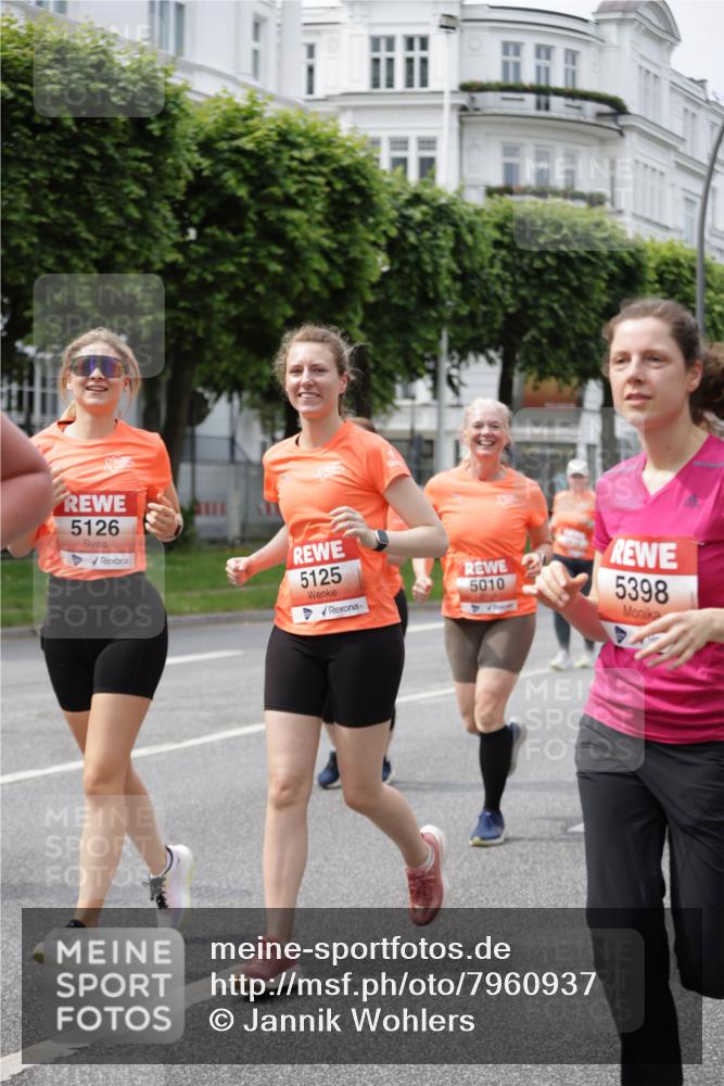 15.06.2025 - REWE Women's Run Jannik Wohlers http://msf.ph/oto/7960937 15.06.2025 09:45:57 Laufen 5126, 5125, 5010, 5398 meine-sportfotos.de