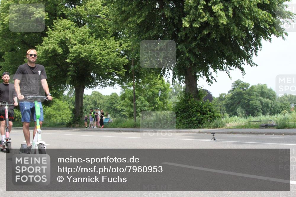 15.06.2025 - 7 Türme Triathlon Yannick Fuchs http://msf.ph/oto/7960953 15.06.2025 12:07:35 Radfahren  meine-sportfotos.de