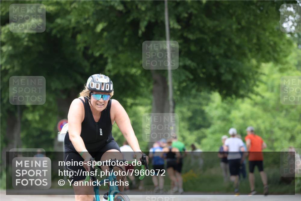 15.06.2025 - 7 Türme Triathlon Yannick Fuchs http://msf.ph/oto/7960972 15.06.2025 13:49:11 Radfahren 304, 307, 706, 720, 756 meine-sportfotos.de