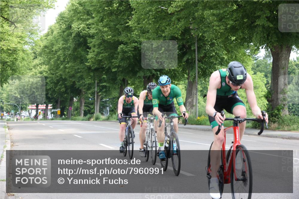 15.06.2025 - 7 Türme Triathlon Yannick Fuchs http://msf.ph/oto/7960991 15.06.2025 09:59:50 Radfahren 149 meine-sportfotos.de