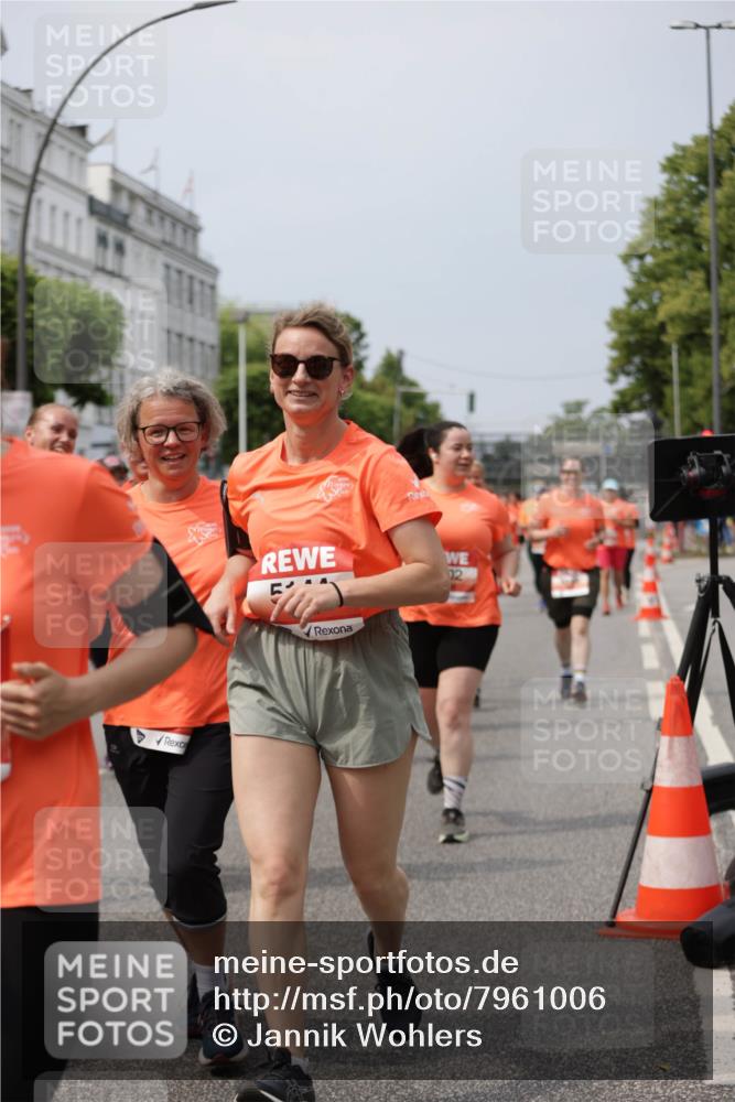 15.06.2025 - REWE Women's Run Jannik Wohlers http://msf.ph/oto/7961006 15.06.2025 09:45:59 Laufen  meine-sportfotos.de