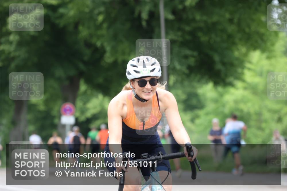 15.06.2025 - 7 Türme Triathlon Yannick Fuchs http://msf.ph/oto/7961011 15.06.2025 13:49:19 Radfahren 720, 858, 994 meine-sportfotos.de