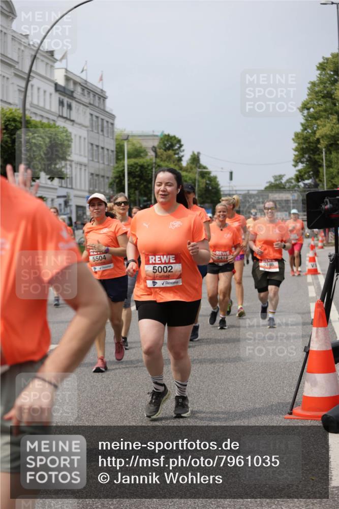 15.06.2025 - REWE Women's Run Jannik Wohlers http://msf.ph/oto/7961035 15.06.2025 09:46:00 Laufen 5414, 5198, 5504, 5002 meine-sportfotos.de