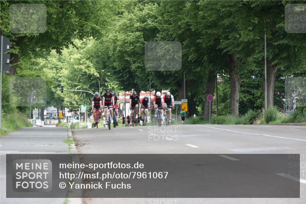 15.06.2025 - 7 Türme Triathlon Yannick Fuchs http://msf.ph/oto/7961067 15.06.2025 10:01:01 Radfahren 22, 24, 25, 78, 80 meine-sportfotos.de