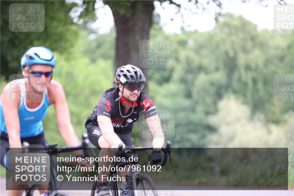 15.06.2025 - 7 Türme Triathlon Yannick Fuchs http://msf.ph/oto/7961092 15.06.2025 13:49:36 Radfahren 781, 1051, 1089 meine-sportfotos.de