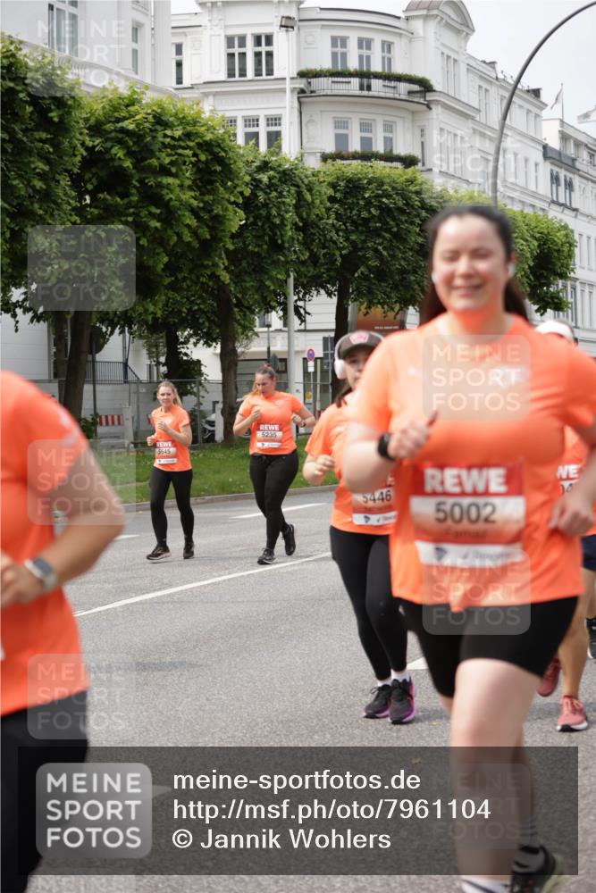 15.06.2025 - REWE Women's Run Jannik Wohlers http://msf.ph/oto/7961104 15.06.2025 09:46:01 Laufen 5645, 5235, 5446, 5002, 04 meine-sportfotos.de