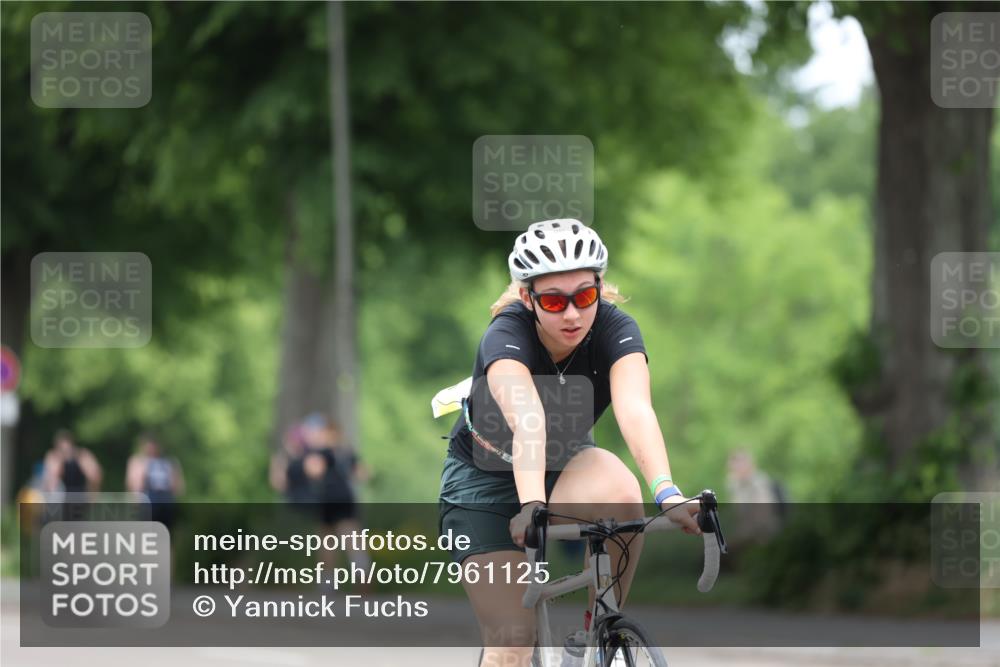 15.06.2025 - 7 Türme Triathlon Yannick Fuchs http://msf.ph/oto/7961125 15.06.2025 13:49:39 Radfahren 514, 781, 1051, 1089 meine-sportfotos.de