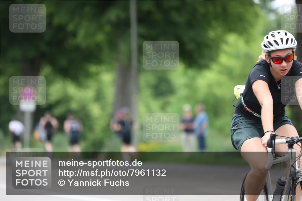 15.06.2025 - 7 Türme Triathlon Yannick Fuchs http://msf.ph/oto/7961132 15.06.2025 13:49:39 Radfahren 514, 781, 1051, 1089 meine-sportfotos.de